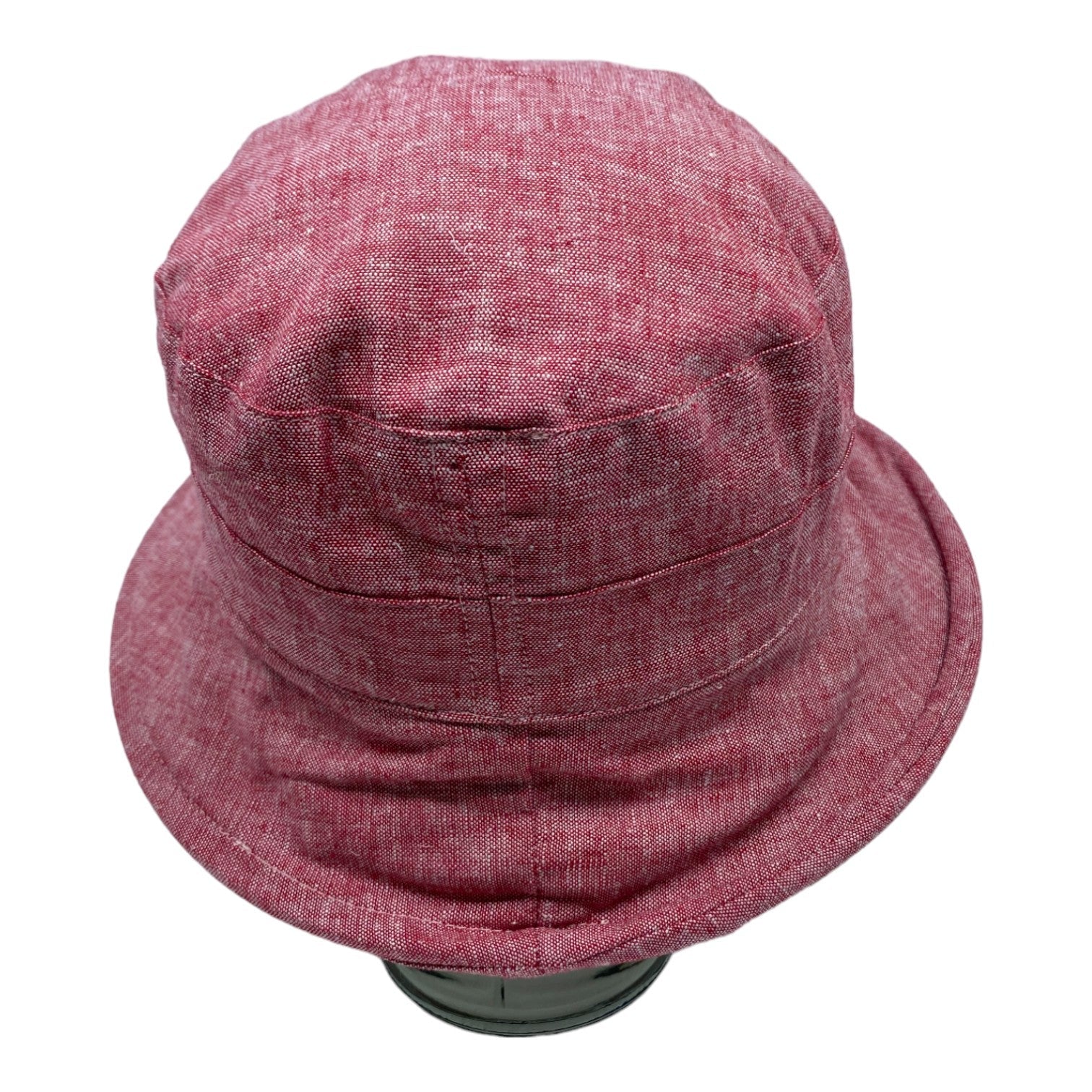 Chapeau en lin à large bord, fait à la main à Montréal par Geneviève Dostaler, avec protection solaire UV50+