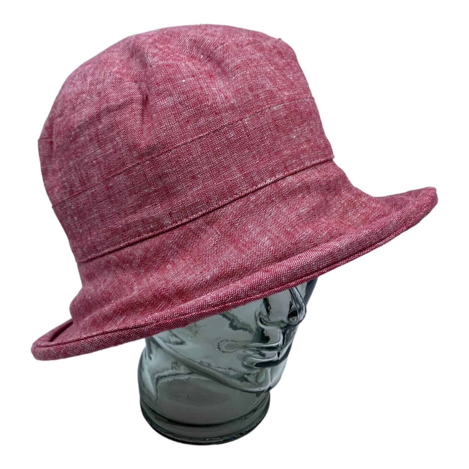 Chapeau en lin à large bord, fait à la main à Montréal par Geneviève Dostaler, avec protection solaire UV50+