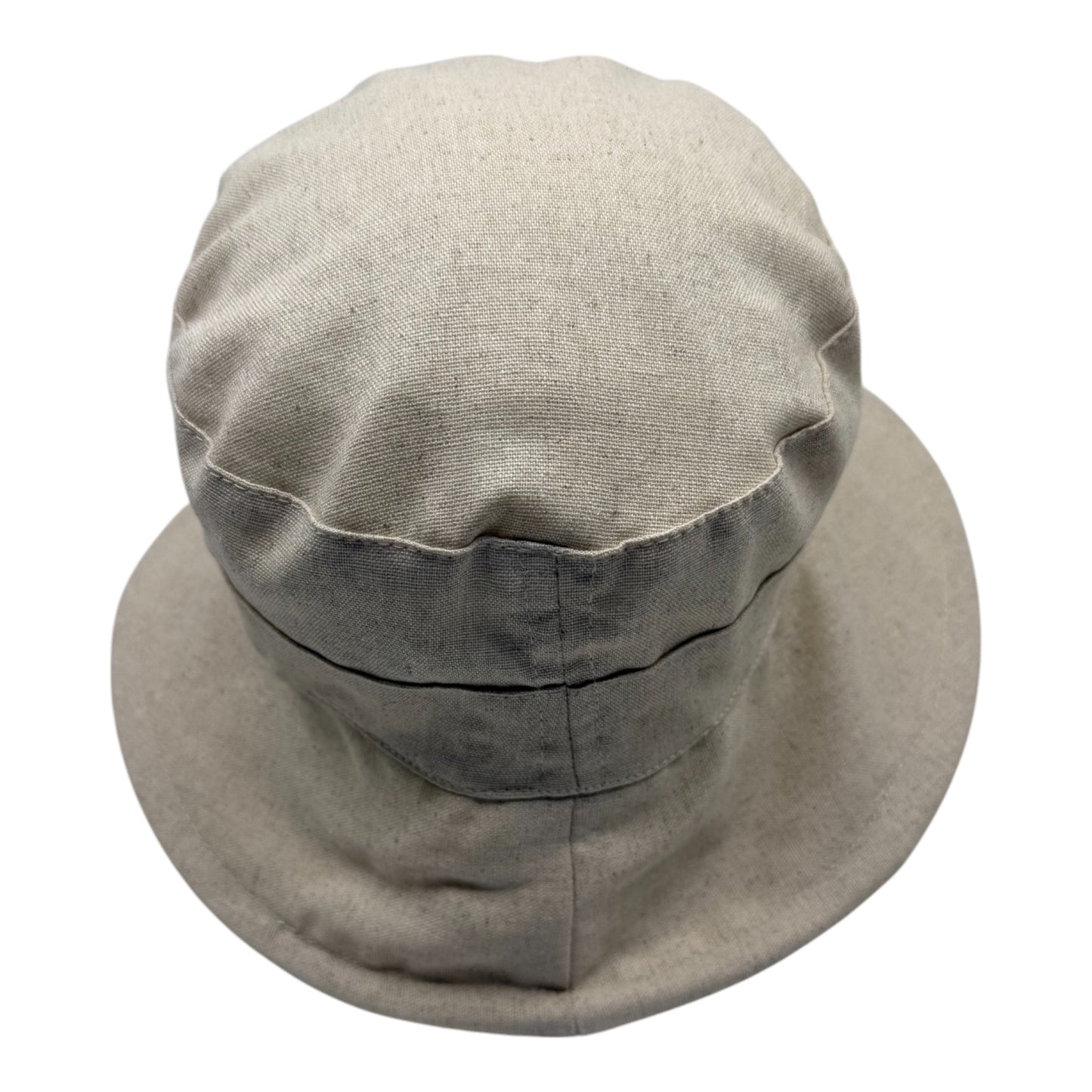 Chapeau en lin à large bord, fait à la main à Montréal par Geneviève Dostaler, avec protection solaire UV50+