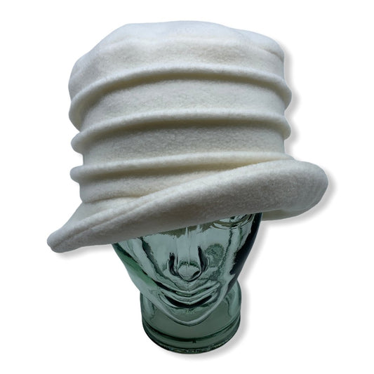 Chapeau en polar | 3 plis | Femme | Chapeaux | Genevieve Dostaler | Fabriqué au Canada