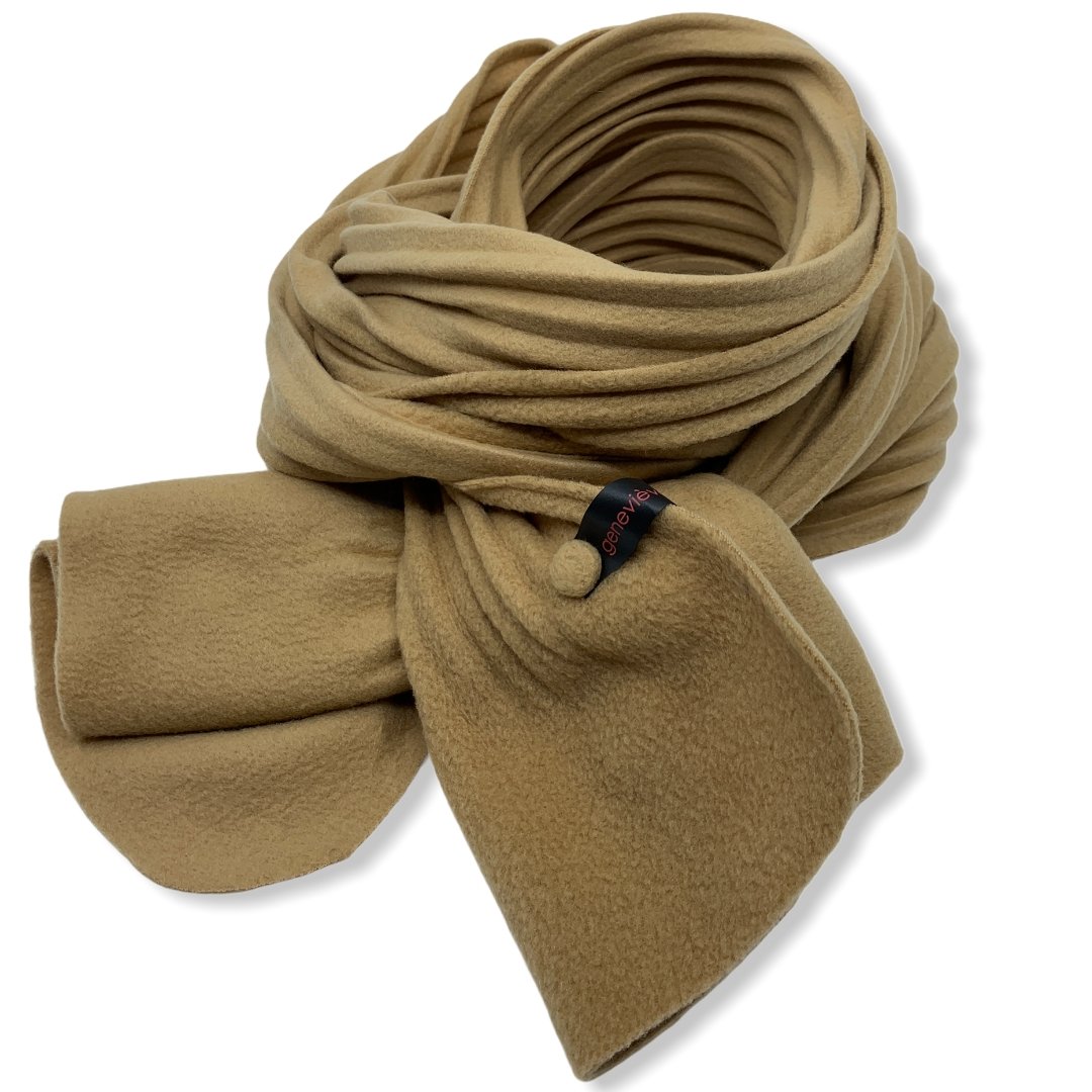 LOLA ( camel ) - Genevieve Dostaler : Chapeaux