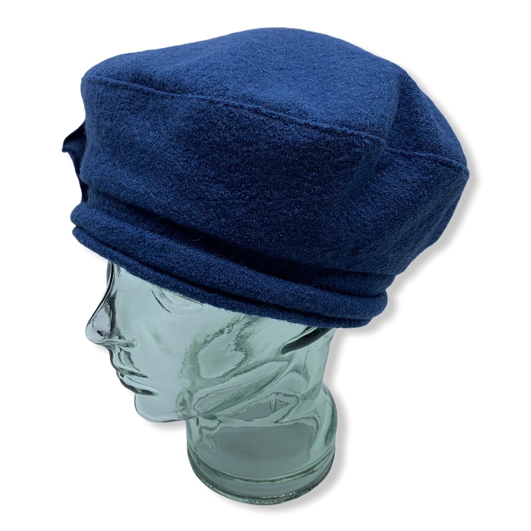 Beret d'hiver bleu | fleur | Femme | Chapeaux | Fabrique au Canada | Montreal | Genevieve Dostaler