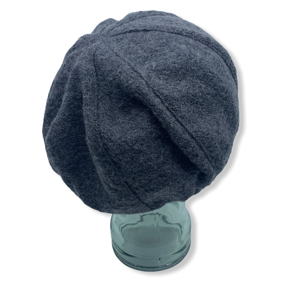 Gavroche grise | Femme | laine Bouillie| Chapeaux | Fabrique au Canada | Montreal | GENEVIEVE DOSTALER