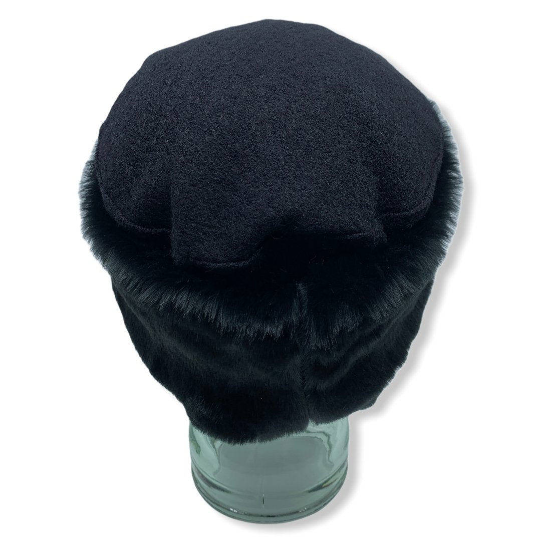 Toque russe noir | Fausse Fourrure | laine Bouillie | Chapeaux | Fabriqué au Canada | Montreal | Genevieve Dostaler