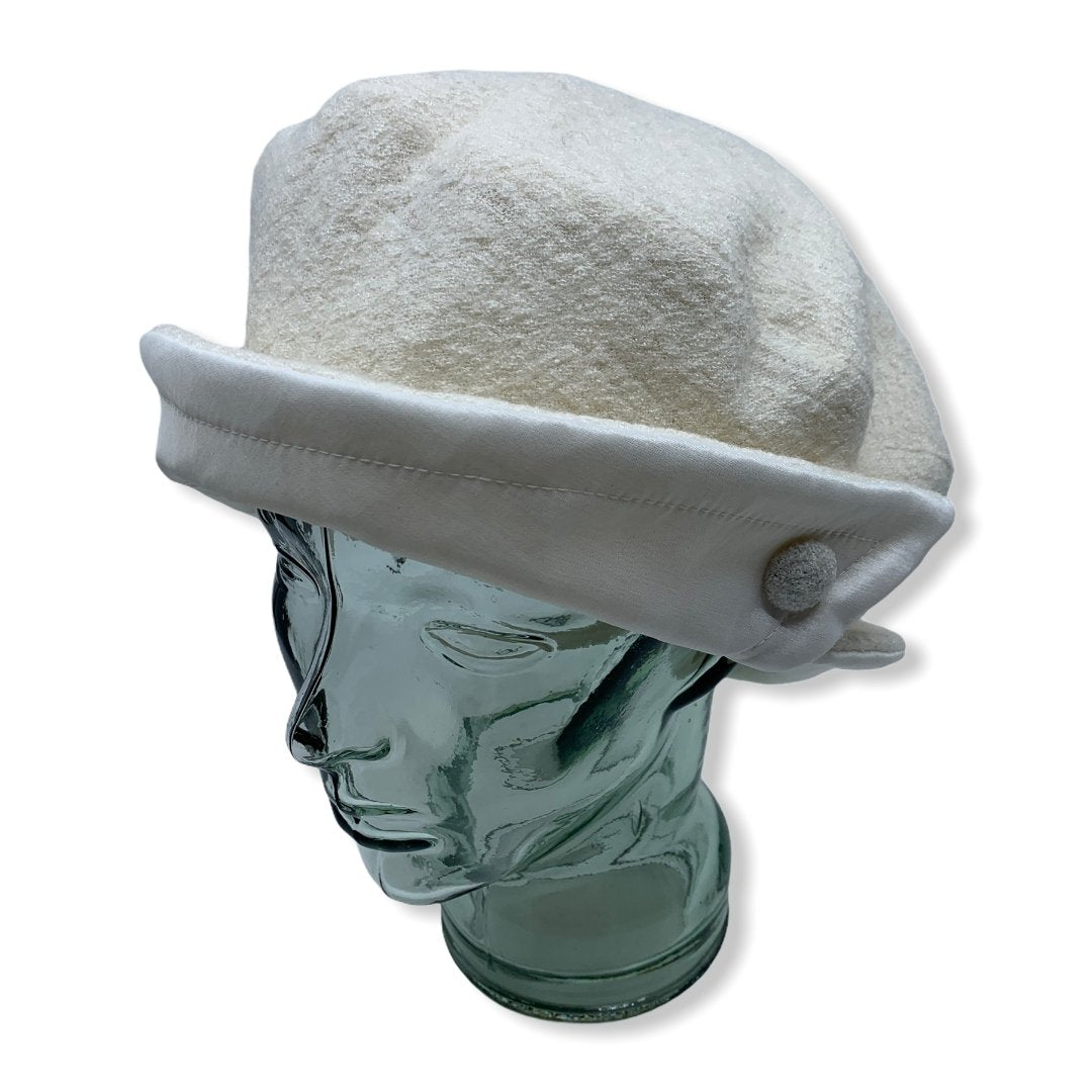Beret blanc avec taffeta | Femme | Fabriqué au Canada | Montreal | Chapeaux | Genevieve Dostaler
