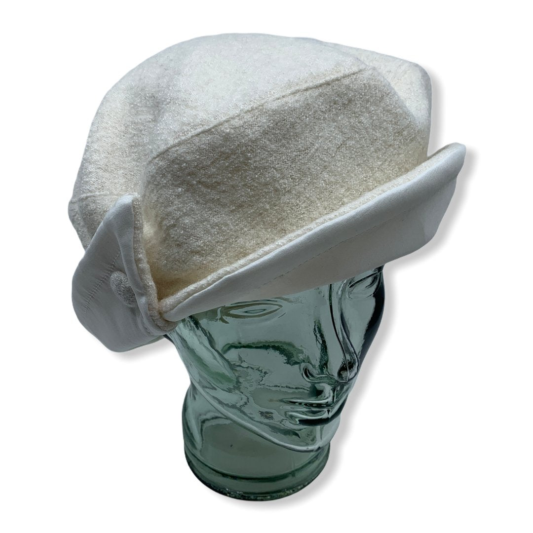 Beret blanc avec taffeta | Femme | Fabriqué au Canada | Montreal | Chapeaux | Genevieve Dostaler