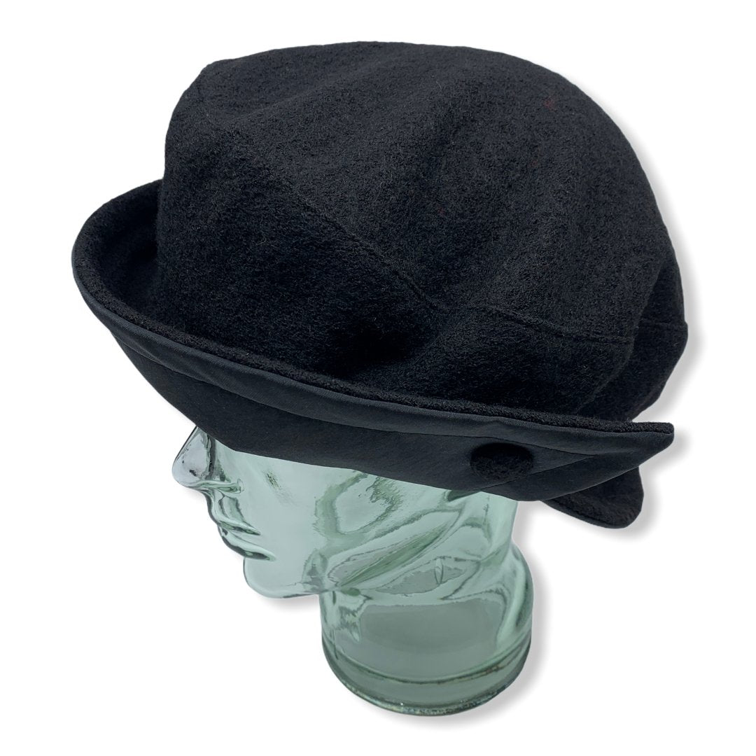 Beret noir avec taffeta | Femme | Fabriqué au Canada | Montreal | Chapeaux | Genevieve Dostaler