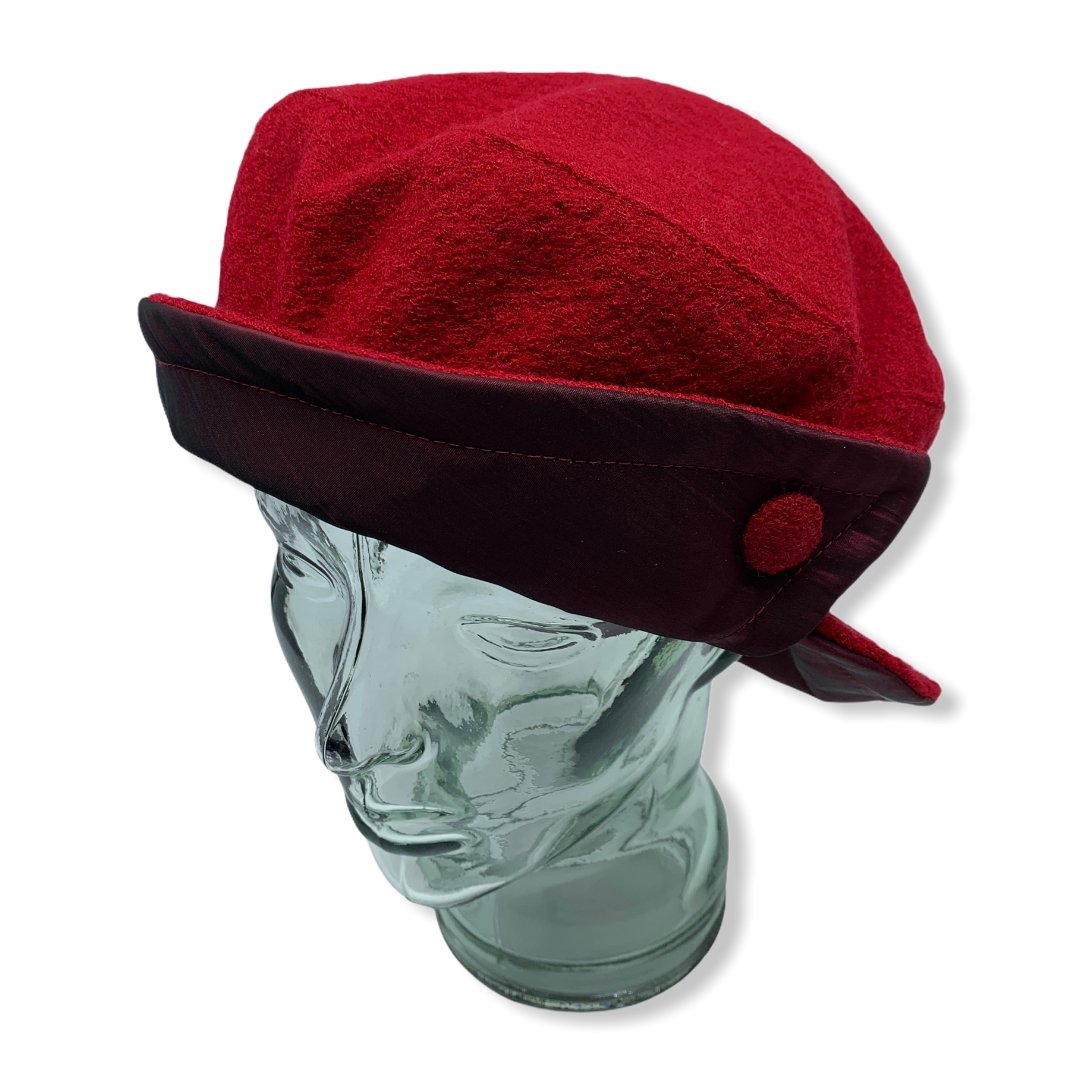 Beret rouge avec taffeta | Femme | Fabriqué au Canada | Montreal | Chapeaux | Genevieve Dostaler