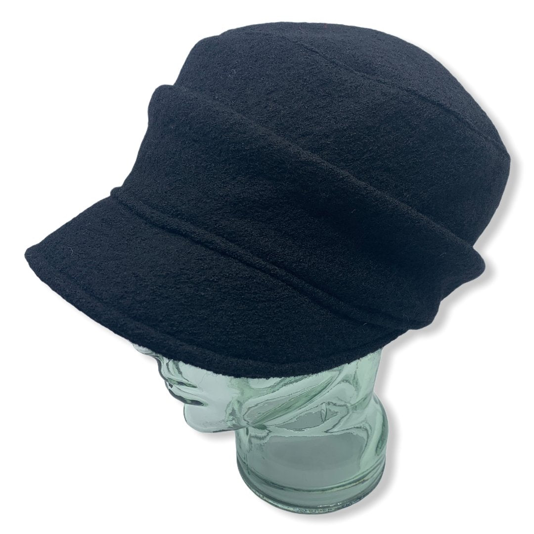 Casquette d'hiver noir|laine Bouillie|Fabriqué au Canada|Genevieve Dostaler|Chapeaux|Montreal