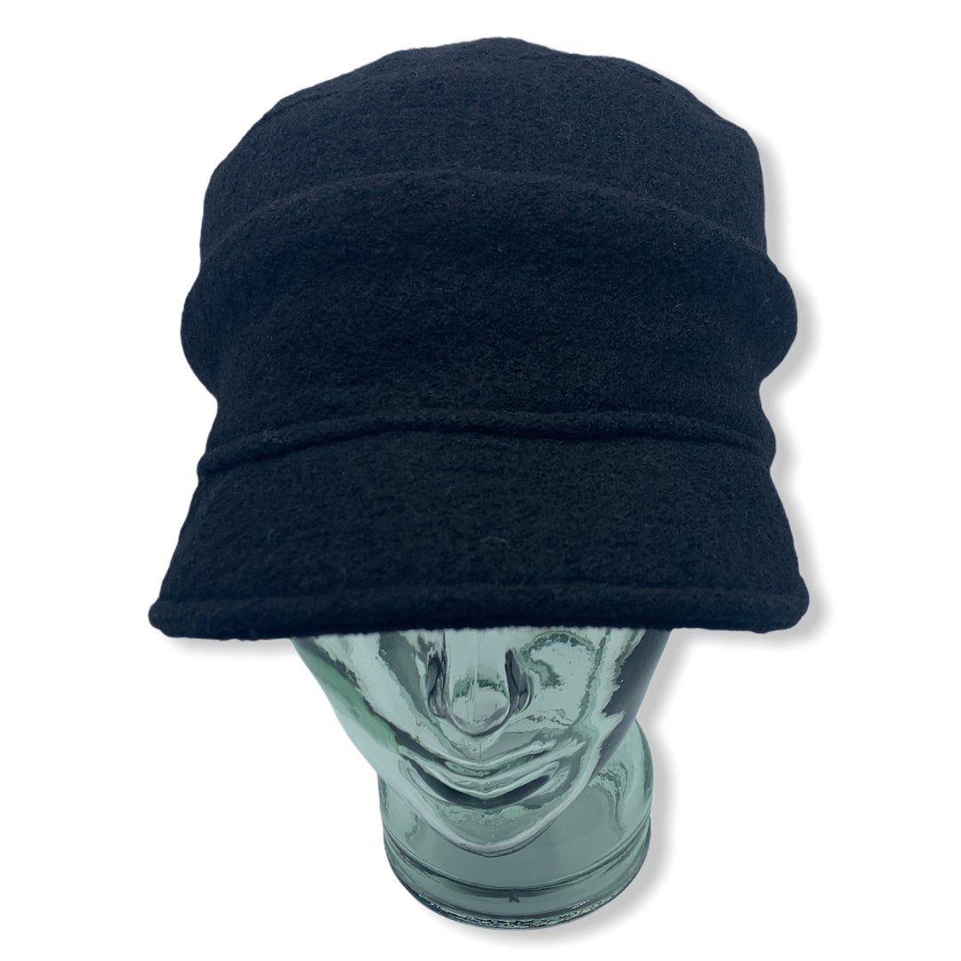 Casquette d'hiver noir|laine Bouillie|Fabriqué au Canada|Genevieve Dostaler|Chapeaux|Montreal