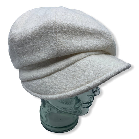 White Gavroche | Woman | Boiled Wool | Hats | Made in Canada | Montreal | GENEVIEVE DOSTALER