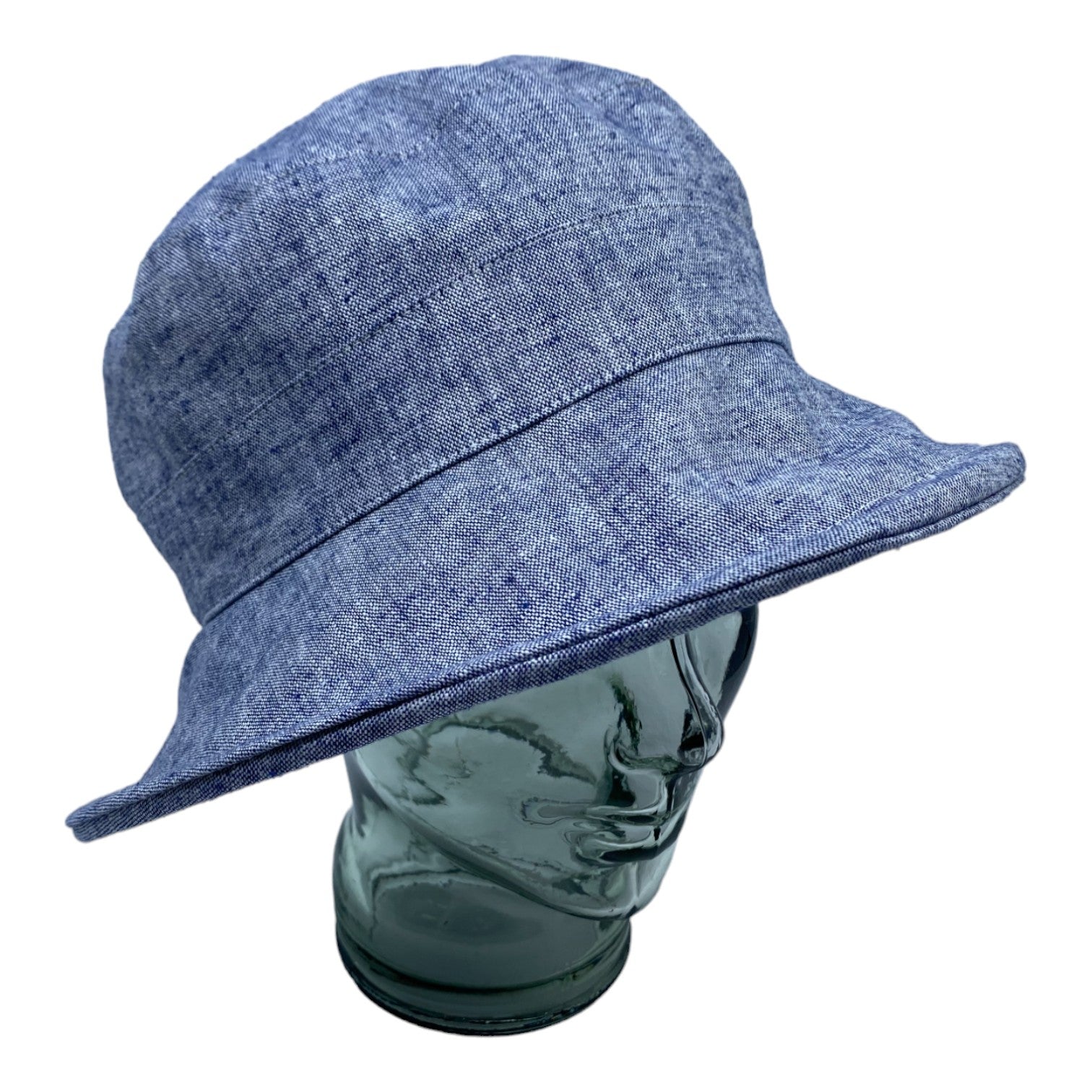 Chapeau en lin à large bord, fait à la main à Montréal par Geneviève Dostaler, avec protection solaire UV50+