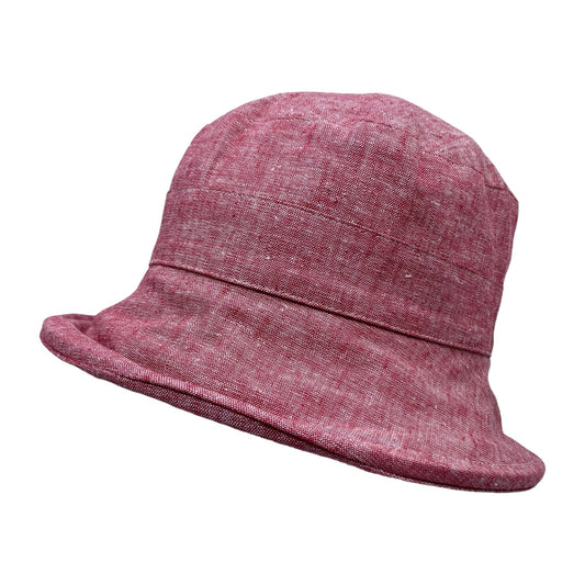 Chapeau en lin à large bord, fait à la main à Montréal par Geneviève Dostaler, avec protection solaire UV50+