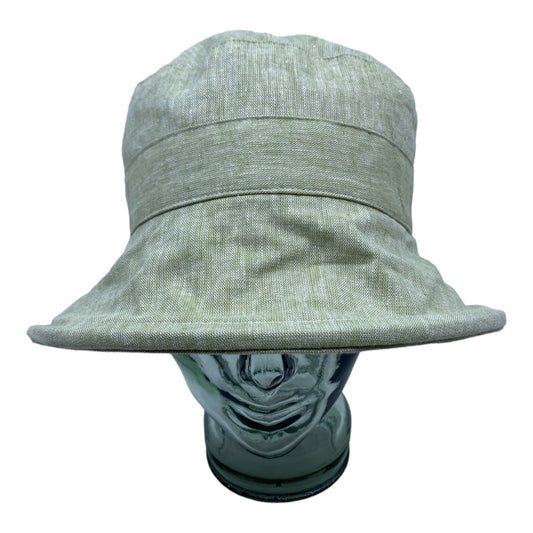 Chapeau en lin à large bord, fait à la main à Montréal par Geneviève Dostaler, avec protection solaire UV50+