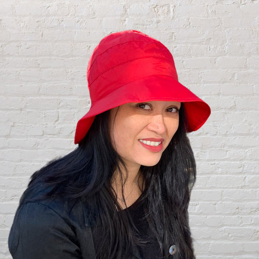 ANNA ( rouge ) | Chapeau pêcheur imperméable - Genevieve Dostaler : Chapeaux