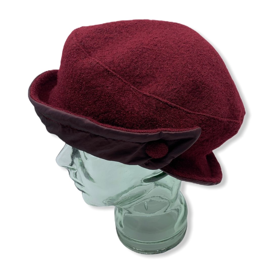 Beret bourgogne avec taffeta | Femme | Fabriqué au Canada | Montreal | Chapeaux | Genevieve Dostaler