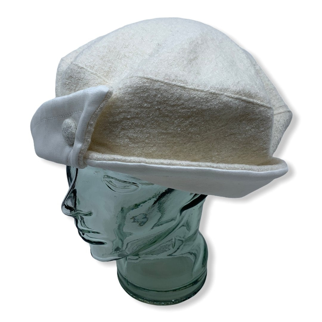 Beret blanc avec taffeta | Femme | Fabriqué au Canada | Montreal | Chapeaux | Genevieve Dostaler