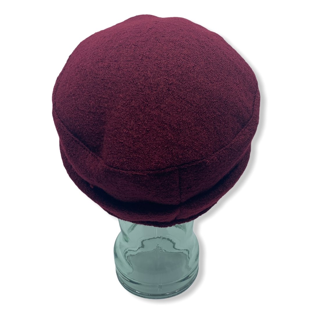 Casquette d'hiver bourgogne | laine Bouillie | Fabriqué au Canada | Chapeaux | Montreal | Genevieve Dostaler