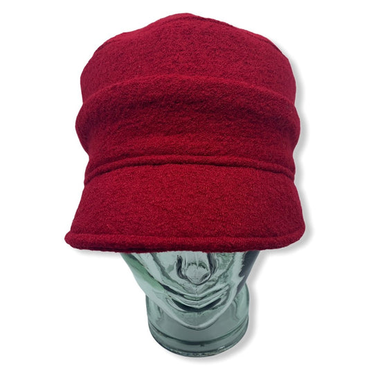Casquette d'hiver rouge | laine Bouillie | Fabriqué au Canada | Chapeaux | Montreal | Genevieve Dostaler