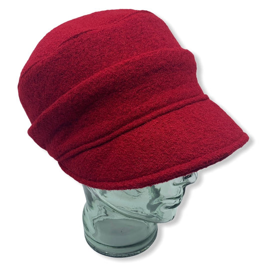 Casquette d'hiver rouge | laine Bouillie | Fabriqué au Canada | Chapeaux | Montreal | Genevieve Dostaler